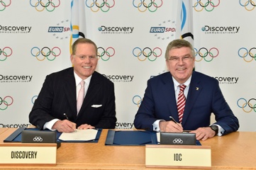 David Zaslav, president and CEO of Discovery Communications and Dr. Thomas Bach, president of the IOC (Photo: IOC/Christophe Moratal)