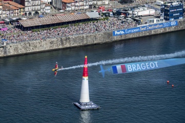  The Ghost Plane augments the real camera picture with computer-generated content (Photo: Red Bull Air Race)
