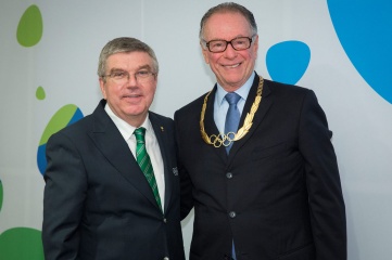 IOC President Thomas Bach and Carlos Nuzman, President of Rio 2016 and recipient of the Olympic Order