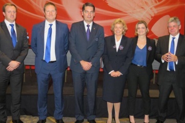 Members of the BADMINTONscotland and Glasgow delegation are pictured with BWF President Poul-Erik Høyer (third left)